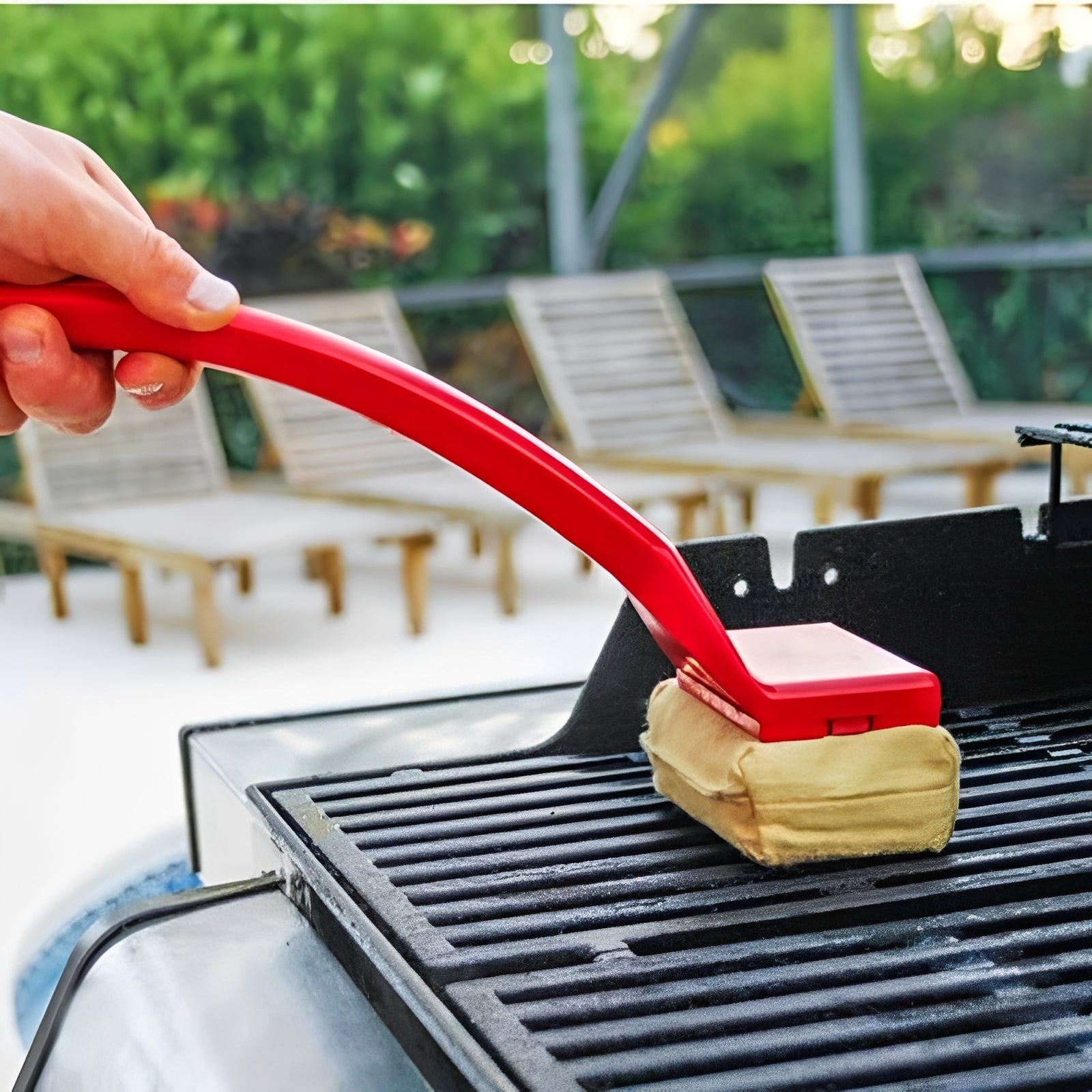 Premium Long Handle BBQ Grill Cleaner Brush with Steam Scrub Pad - Effortless Grilling Maintenance