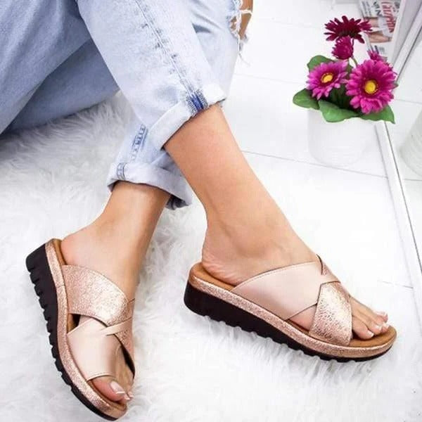 Comfortable Flat Slip-On Summer Sandals with Wide Toe Box & Open Toe Design – Perfect for Warm Weather
