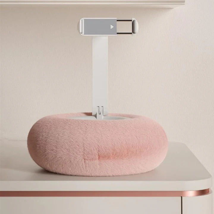 Cozy Fuzzy Phone Holder Pillow with Built-in Snack Bowl – Perfect for Relaxation and Entertainment