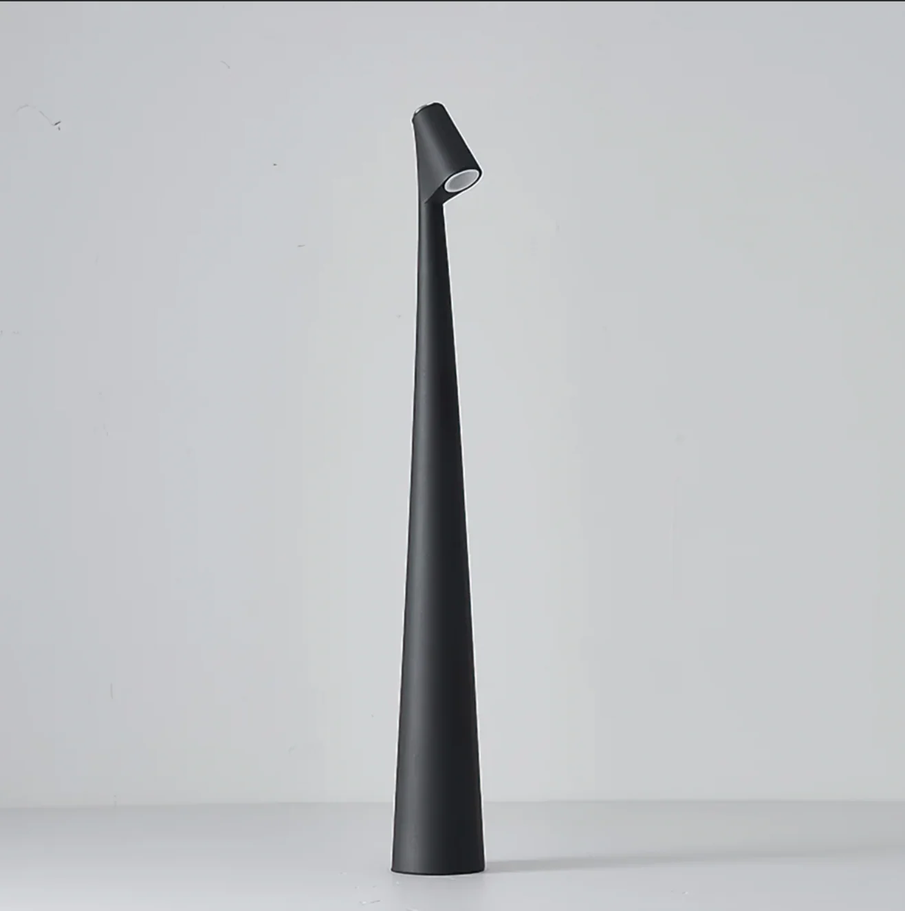 Nordic Minimalist LED Mood Lamp - Modern Design for Ambiance & Relaxation