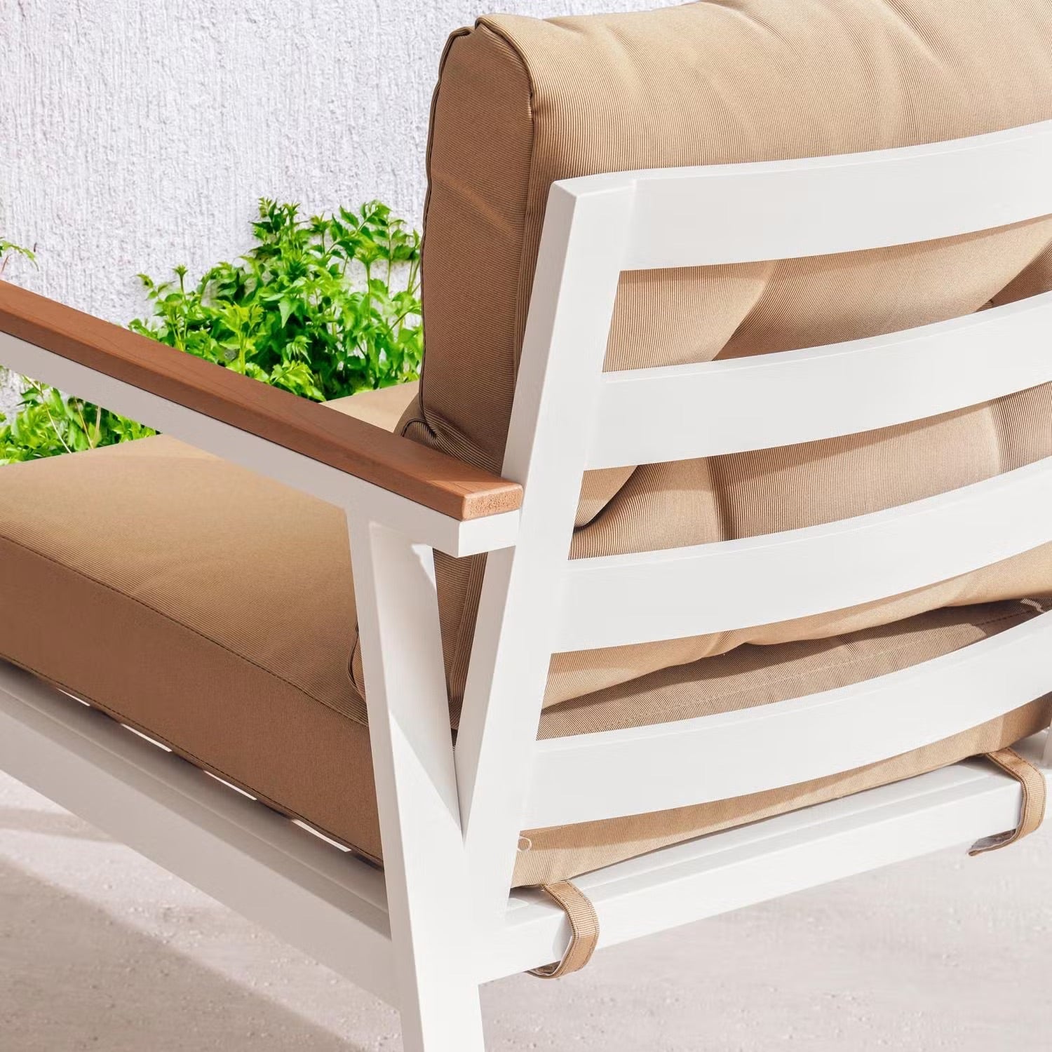 Verano 5-Seater Brown Outdoor Sofa Set with Coffee Table - Stylish Patio Furniture for Relaxing & Entertaining