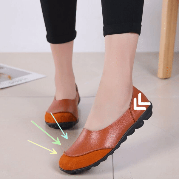Women's Wide Fit Leather Moccasins with Suede Lining - Comfortable Slip-On Shoes for Everyday Wear