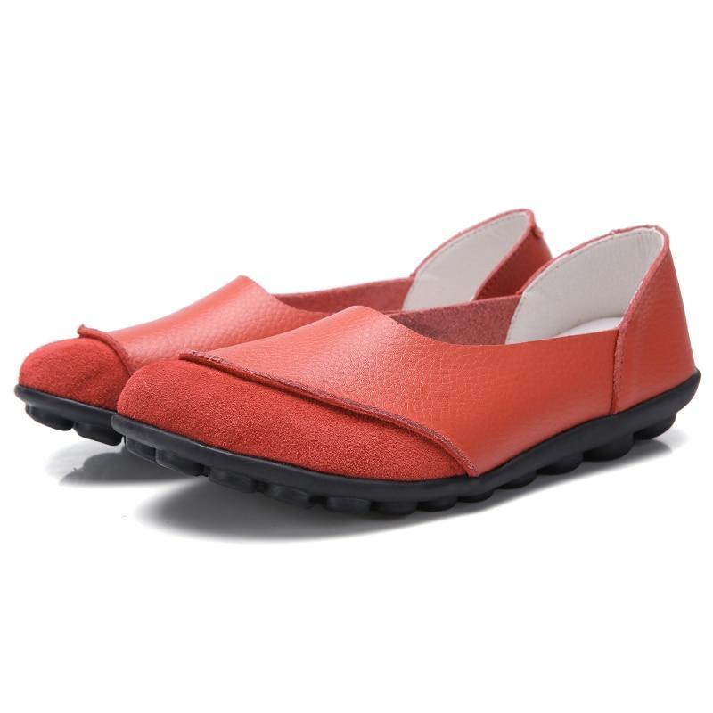 Women's Wide Fit Leather Moccasins with Suede Lining - Comfortable Slip-On Shoes for Everyday Wear