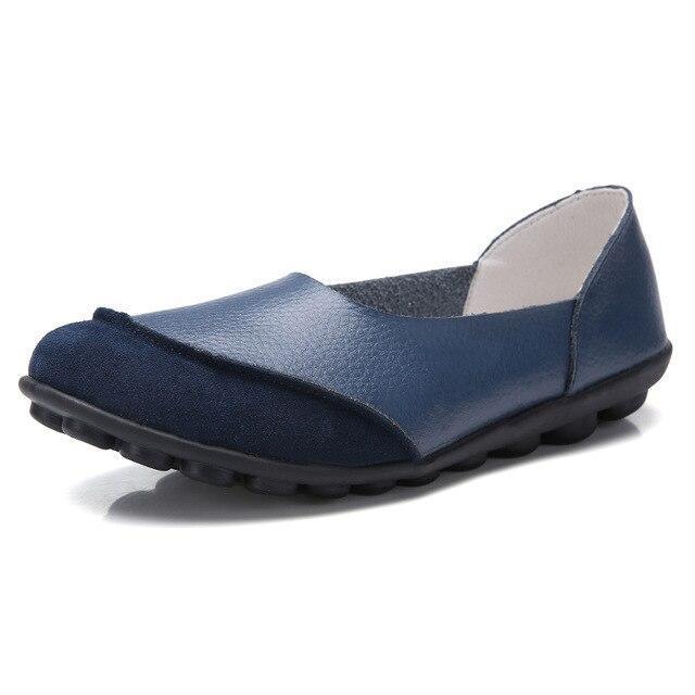 Women's Wide Fit Leather Moccasins with Suede Lining - Comfortable Slip-On Shoes for Everyday Wear