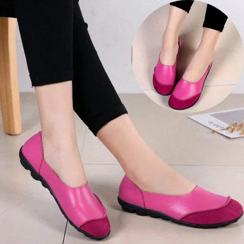 Women's Wide Fit Leather Moccasins with Suede Lining - Comfortable Slip-On Shoes for Everyday Wear