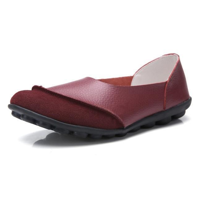Women's Wide Fit Leather Moccasins with Suede Lining - Comfortable Slip-On Shoes for Everyday Wear